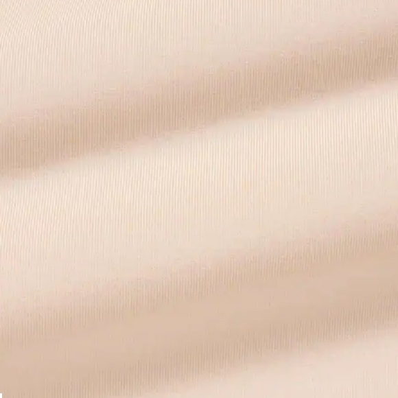 NWT Uniqlo AIRism Seamless Camisole - Picture 7 of 7